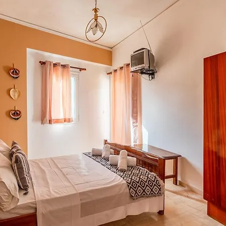 Cozycity2-bedroom For3 By Alecos Apartmán Poros (Kefalonia)